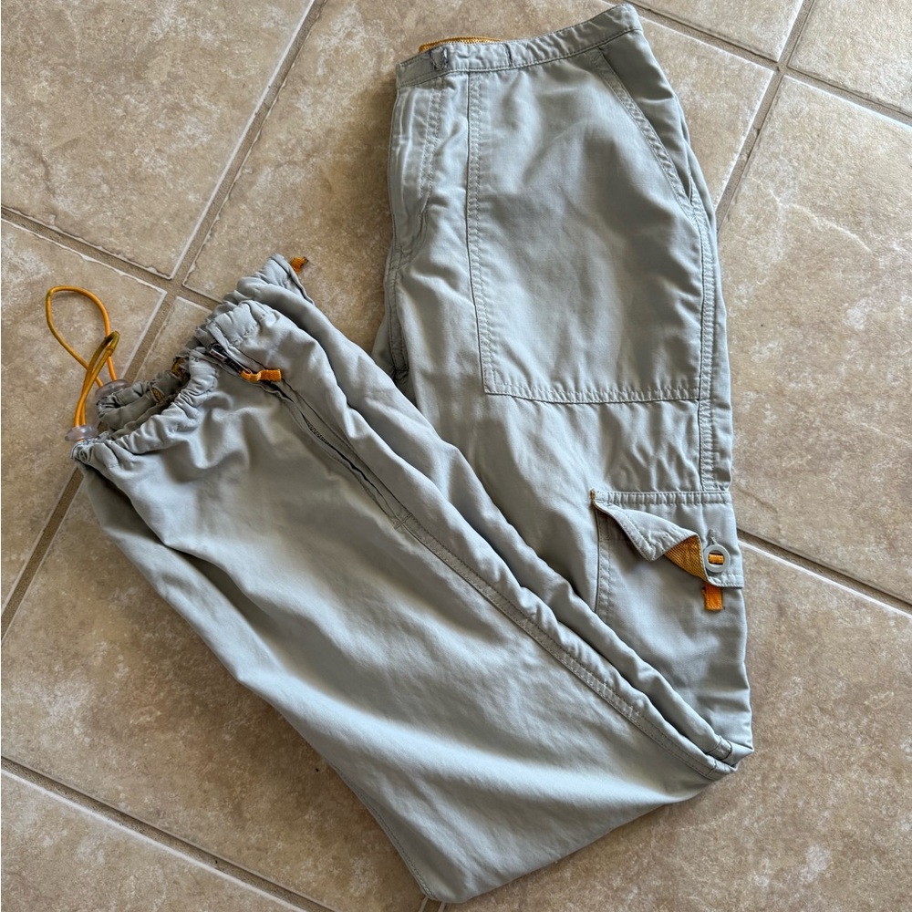 Women’s vintage Abercrombie and Fitch Cargo Pants